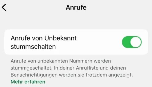 WhatsApp-Menü Anrufe mit aktiviertem Schalter zum Stummschalten unbekannter Anrufer